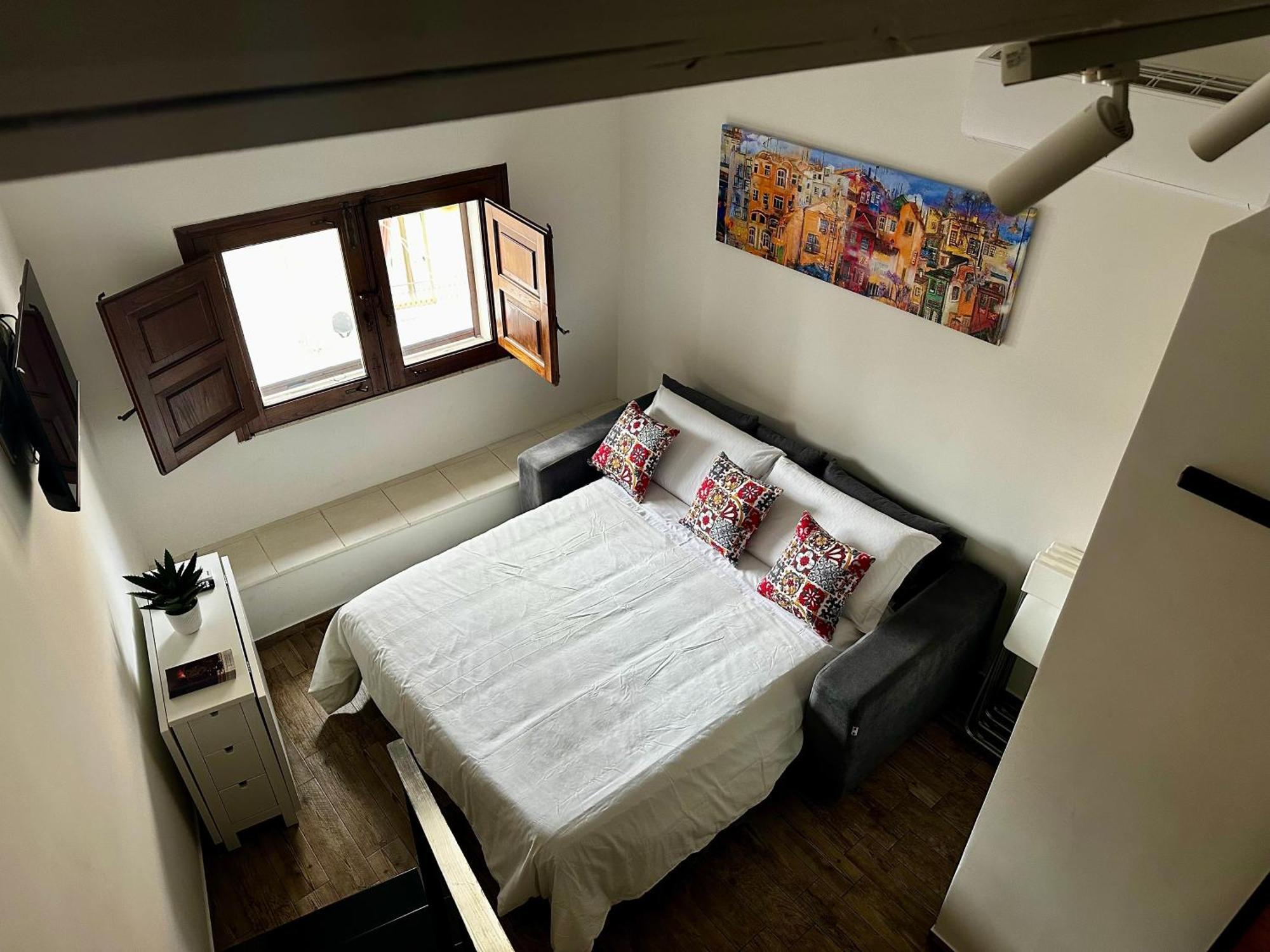 Ninetti Guest House - Apt Centro Storico CTA Exterior foto